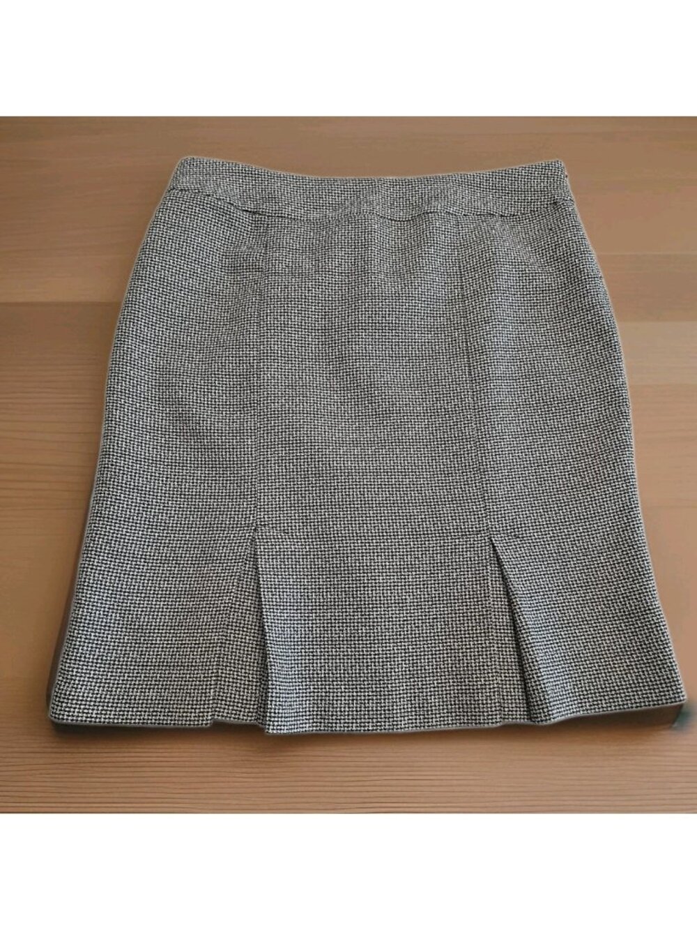 Kasper Women Skirt Size 16 Pleats Black White Mid Length Side Zip